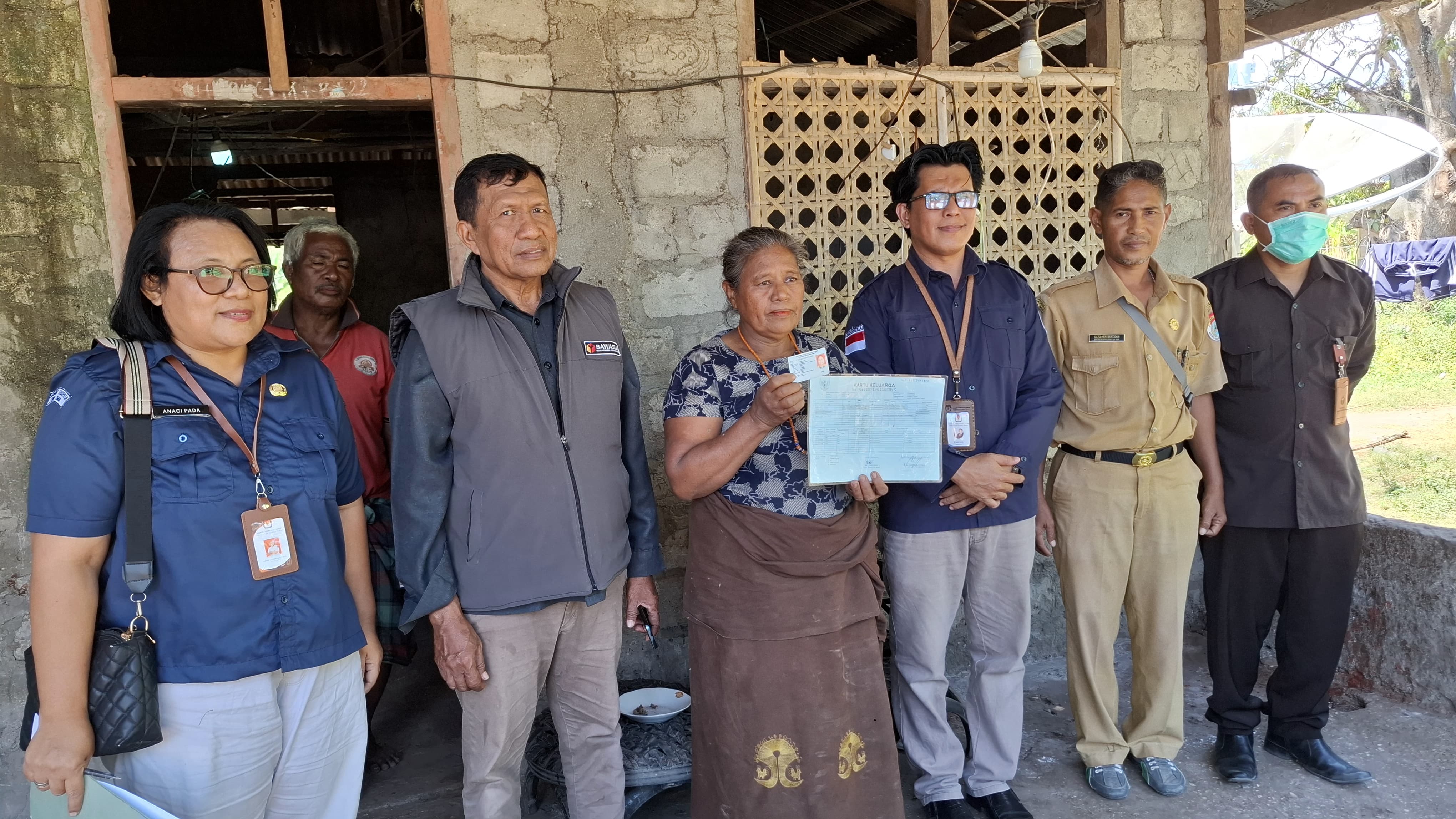 KPU Kabupaten Sumba Timur Lakukan Coklit Terbatas PDPB Bagi Pemilih TMS, Bawaslu Sumba Timur Turut Awasi