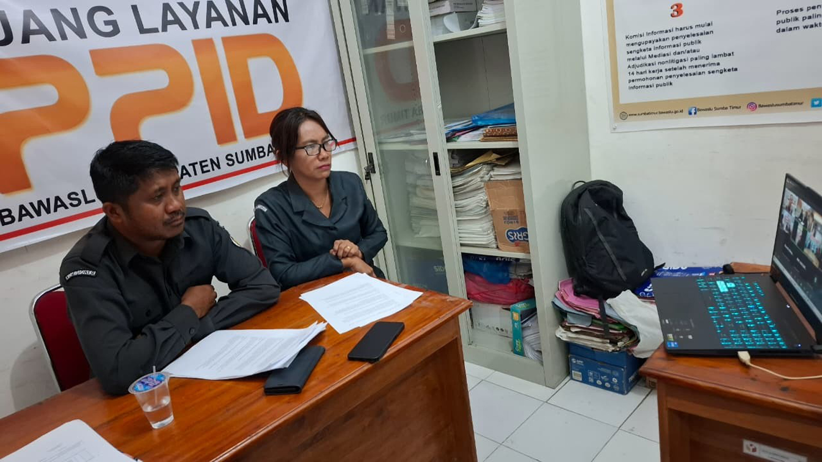 Bawaslu Sumba Timur Ikuti Tahapan Wawancara Monev Keterbukaan Informasi Publik 2025