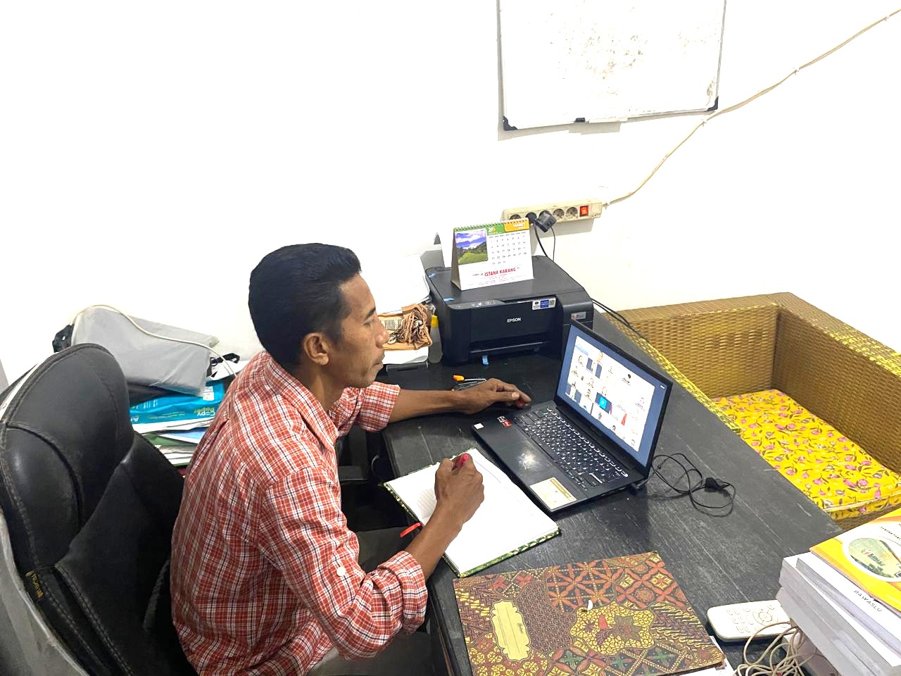 Puadi Apresiasi Kegiatan Mingguan Penanganan Pelanggaran Bawaslu NTT