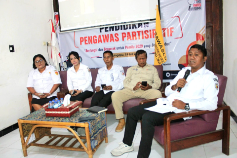 Bawaslu Sumba Timur Ajak Pelajar Jadi Pengawas Partisipatif