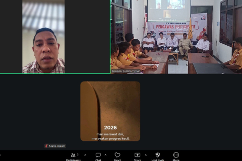 Buka Pendidikan Pengawas Partisipatif di Sumba Timur