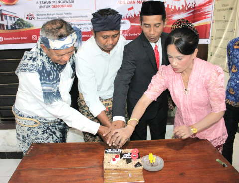 Semarak HUT ke-81 RI dan HUT Bawaslu Kabupaten/Kota ke-8