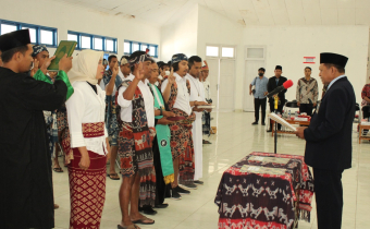 Bawaslu Sumba Timur Lantik 66 Orang Panwascam Se-Kabupaten Sumba Timur