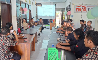Minggu Kedua, Bawaslu Sumba Timur Matangkan Materi